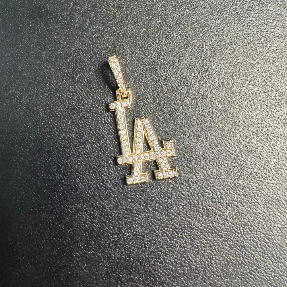 Gld great pendant